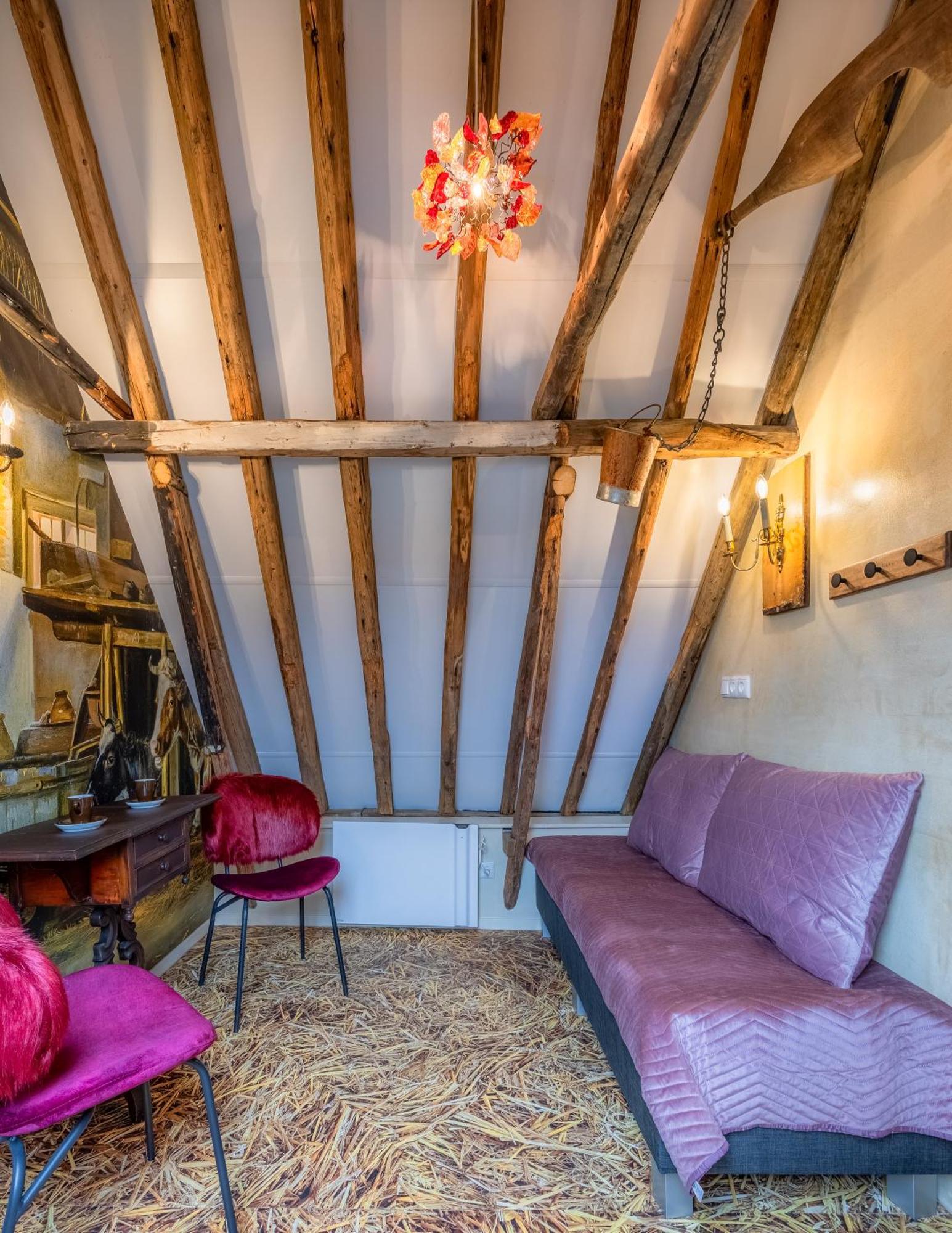 Unieke Bed En Breakfast Met Historisch Verhaal In Ferwert Ferwerd Esterno foto
